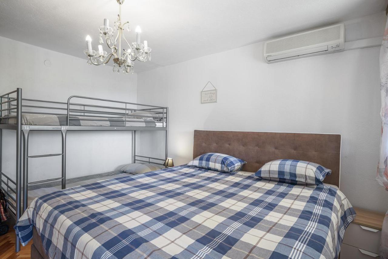 Apartments The Heart Of Croatia Пировац Экстерьер фото